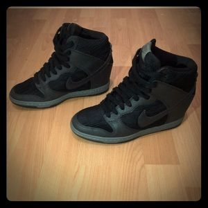 ⭐️Nike Dunk Sky Hi Black Wedges